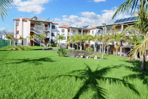 Chic Apartment Ribeira Grande 60 m² + balcony - Housity