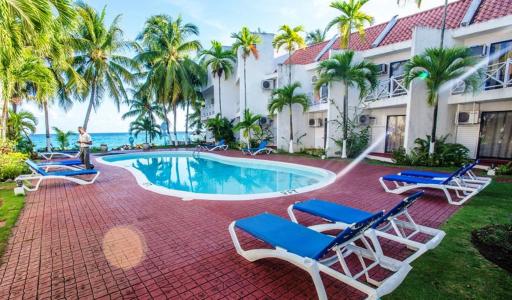 Idyllic Beachfront Condo - Housity