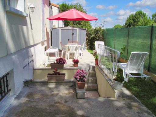 Appartement charmant a Breuillet avec jardin spacieux - Housity