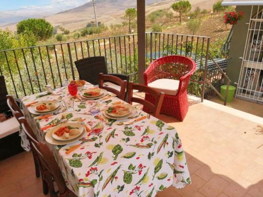 Charming Apartment in Lercara Friddi with Terrace - Housity