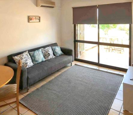 Spacious apartment in Carvoeiro with sea view 80 m² - Housity