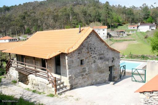 Welcoming house in Águeda with shared pool 70 m² - Housity