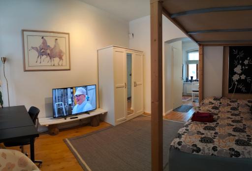 A Lovely apartment near Railway station and Arena. - Housity