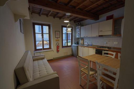 Traditional Florentine 1BR apartment close to Piazza Santa Croce - Housity
