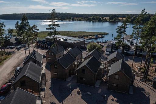 Laxhall Hotell Krog Konferens - Housity