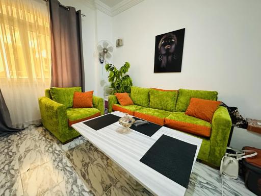 Angie House Embassy area with wi fi - Housity