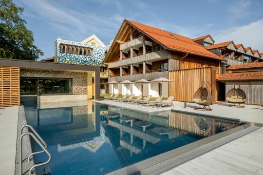 Hotel am Haslinger Hof - Housity