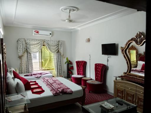 Neelum Guest House - Housity