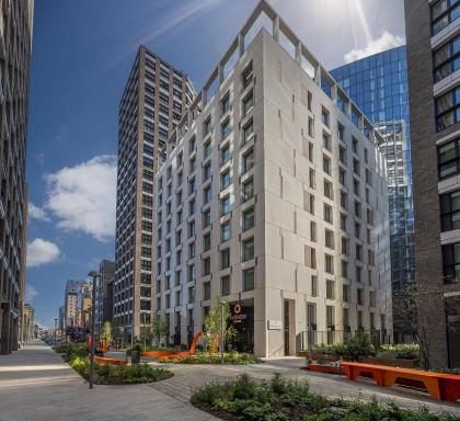 Clayton Hotel City of London - Housity