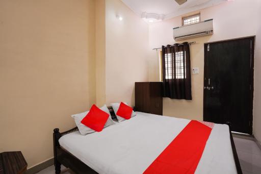 Hotel O Mayansh - Housity