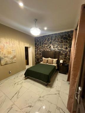 Kolombrini Hotel - Housity