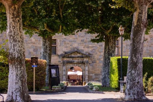 Château Des Ducs De Joyeuse - Housity