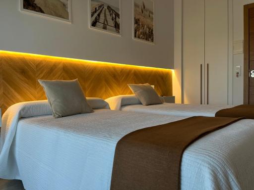 Hostal Parador de los Llanos - Housity