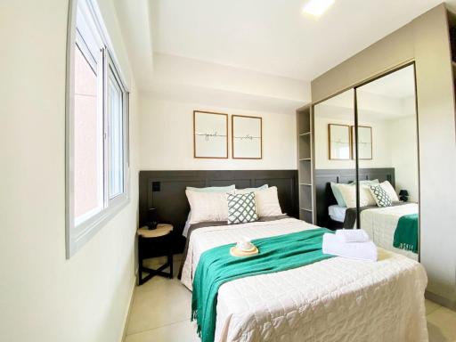 Apartamento Wi-fi, Split, Estacionamento e Piscina - Housity