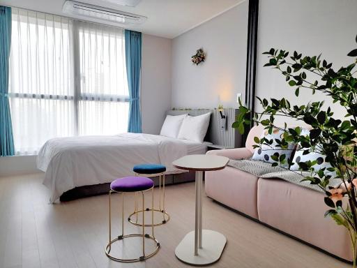 웰스테이 호텔 - Housity