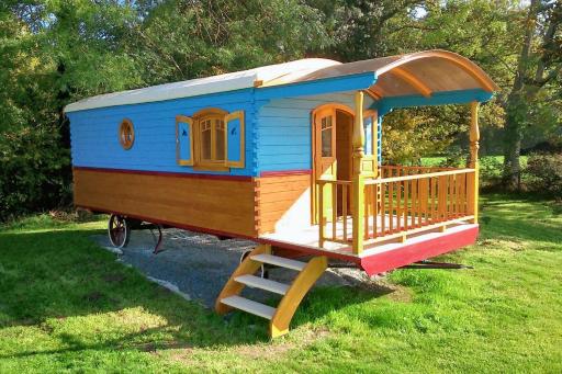 Bungalow charmant a Saint Pardoux avec piscine partagee - Housity