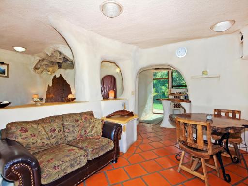 Wollumbin Palms Rainforest Retreat - Housity