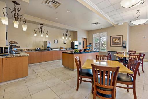 The Inn at Charles Town / Hollywood Casino - Housity