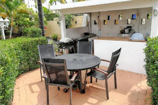 Charming studio in Flic en Flac with enclosed garden 25m² - Housity