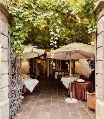 Albergo Commercio - Ristorante Mas-cì - Housity