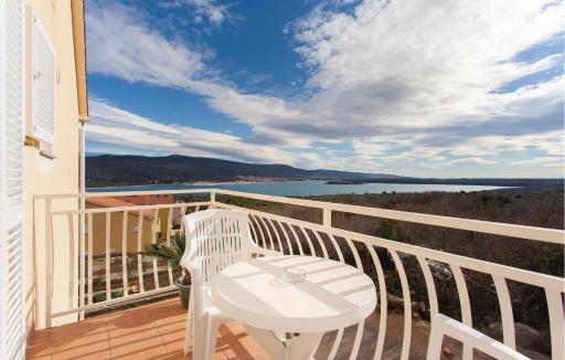 Lovely Apartment In Kornic With Wifi - Housity