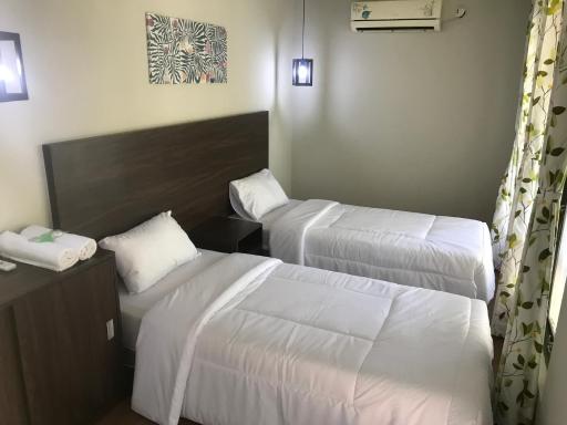 Times Square Motel SYARIAH ONE - Housity