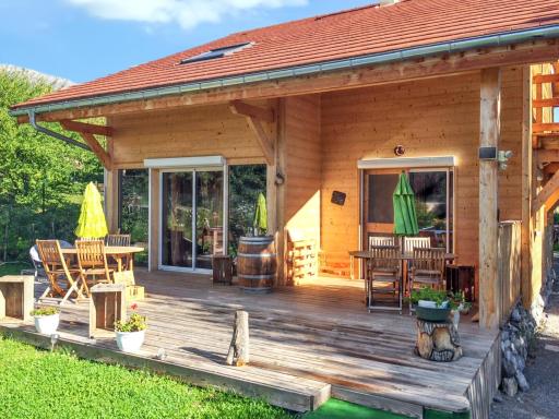 Maison de campagne à Gap avec vue sur la montagne. - Housity