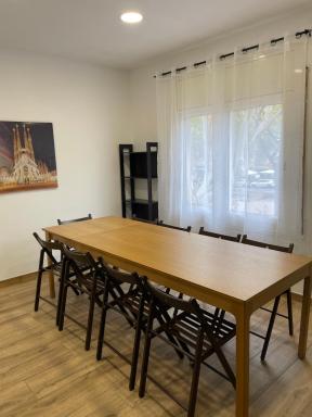 Apartamentos Tarradellas Sants Estació - Housity