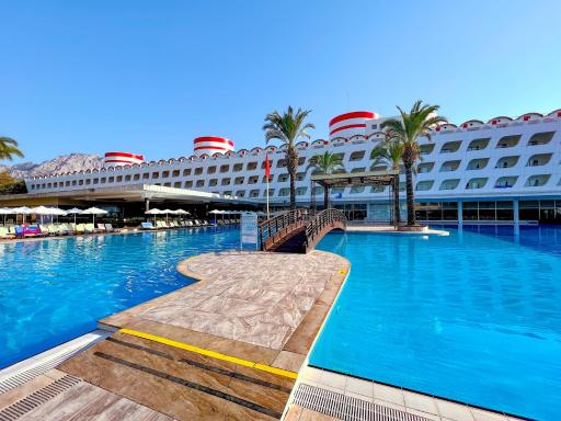 Transatlantik Hotel & Spa - Housity