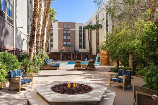 Hampton Inn Tropicana - Housity