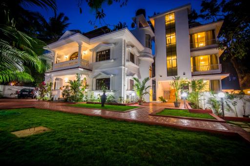 Pinnacle Holiday Homes - Housity