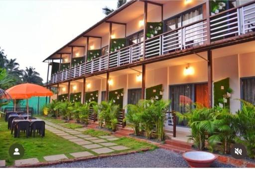 Yogitree Beach Resort & Cafe - Housity