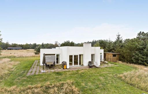 3 Bedroom Gorgeous Home In Ålbæk - Housity