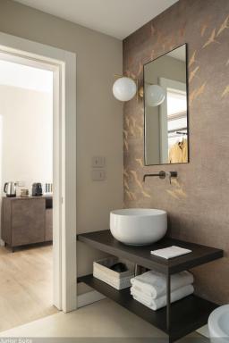 Della Spiga Suites by Brera Apartments - Housity