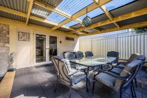 Armadale House - Kingscote - Housity
