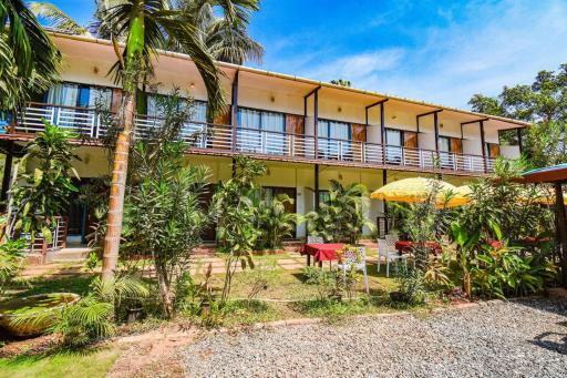 Yogitree Beach Resort & Cafe - Housity