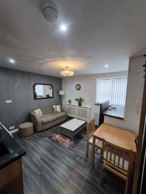 Town Centre Maisonette - Housity