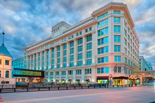 Residence Inn Milwaukee Downtown - Hizvo