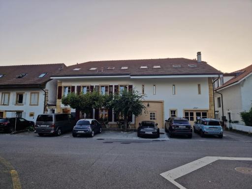 Hotel Restaurant Croix Blanche - Housity