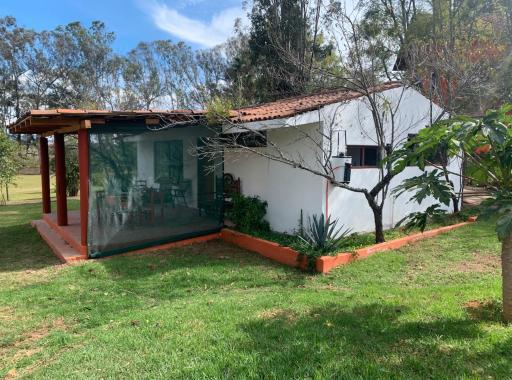 Bonita casa frente al lago - Housity