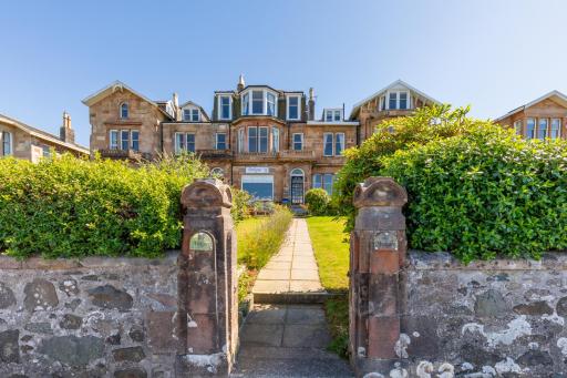 The Ardyne Guest House - Housity