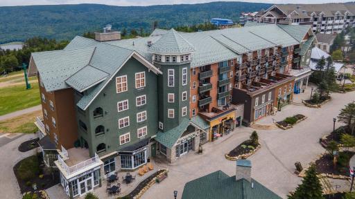 *APRES SKI LODGE, SKI IN-SKI OUT, CENTRAL VILLAGE! - Housity