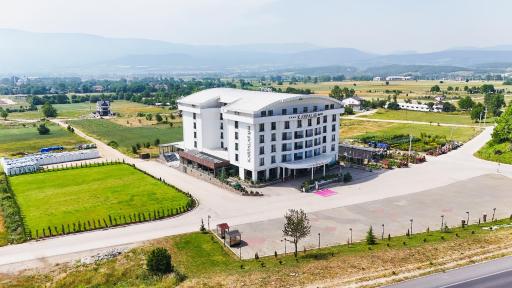 Karpalas City Hotel & Spa - Housity
