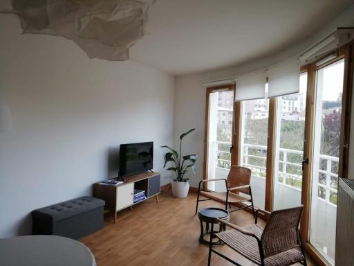 appart de charme -vue jardin Dior parking privé Partager Enregistrer - Housity