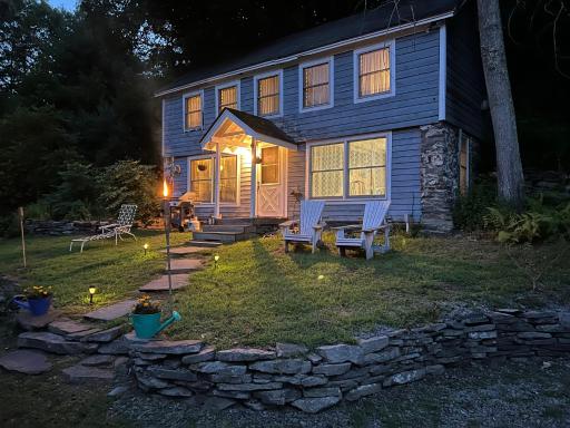 Relax Like It's 1800! - Housity