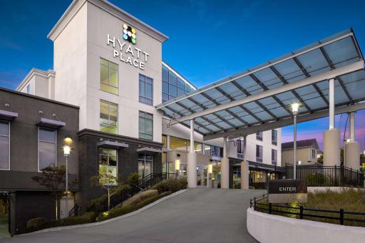 Hyatt Place Santa Cruz - Housity