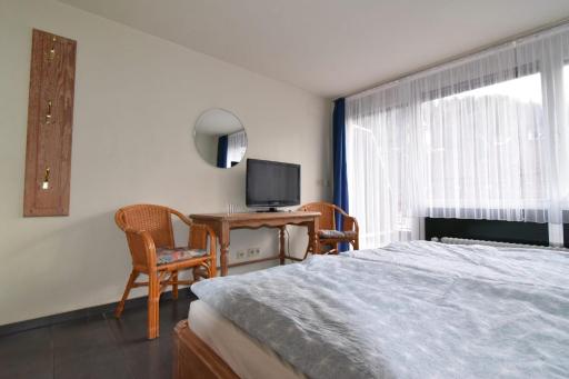 Hotel Central Garni - Housity