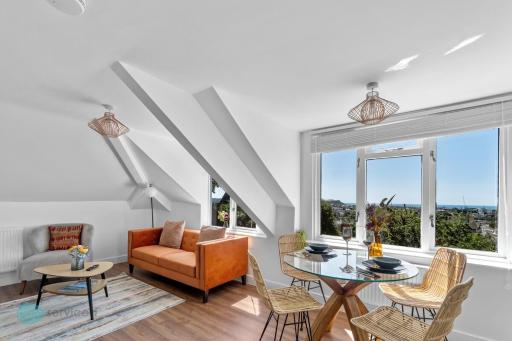 The Penthouse By Pureserviced - Housity