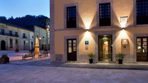 Antiguo Casino Hotel - Housity