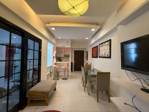Luxury Condo at Forbeswood Parklane The Fort BGC - Housity